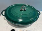Nomar (Staub) ovale braadpan 35cm - Basilicum groen, Huis en Inrichting, Gietijzer, Ophalen of Verzenden, Zo goed als nieuw, Staub
