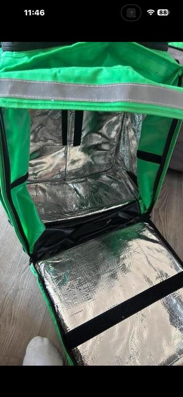 Uber eats tas beschikbaar voor biedingen