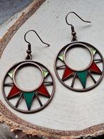 bronskleurige vintage oorbellen rond rood geel groen, Ophalen of Verzenden, Nieuw, Overige materialen