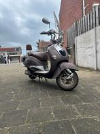 Mooie scooter te koop!, Fietsen en Brommers, Gebruikt, Maximaal 45 km/u, 1 versnellingen, 50 cc
