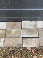 Gratis Betonklinkers - 75 stuks - Diepenveen, Tuin en Terras, Tegels en Klinkers, Ophalen, Gebruikt, Klinkers, Minder dan 5 m²