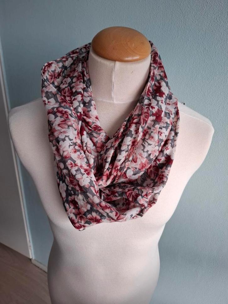 Pieces col/sjaal - ZGAN, Kleding | Dames, Mutsen, Sjaals en Handschoenen, Ophalen