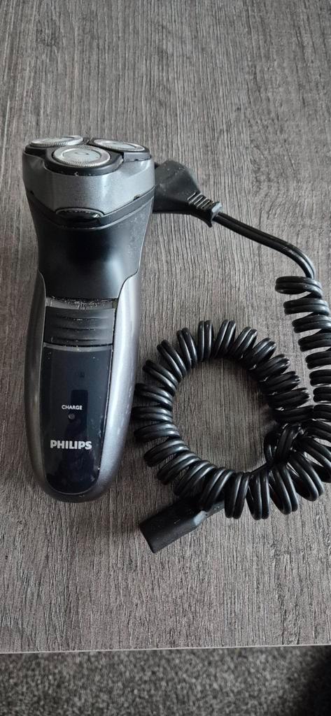 Philips Elektrisch Scheerapparaat, Witgoed en Apparatuur, Persoonlijke-verzorgingsapparatuur, Gebruikt, Scheren en Epileren, Ophalen of Verzenden