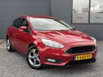 Ford Focus 1.0 Titanium Edition 1e Eigenaar,125pk,Navi,Clima, Auto's, Gebruikt, 3 cilinders, 999 cc, Rood