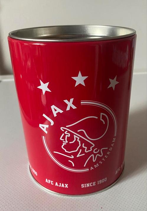 Spaarpot van Ajax Amsterdam met rondom print. H.13 cm., Verzamelen, Sportartikelen en Voetbal, Zo goed als nieuw, Overige typen