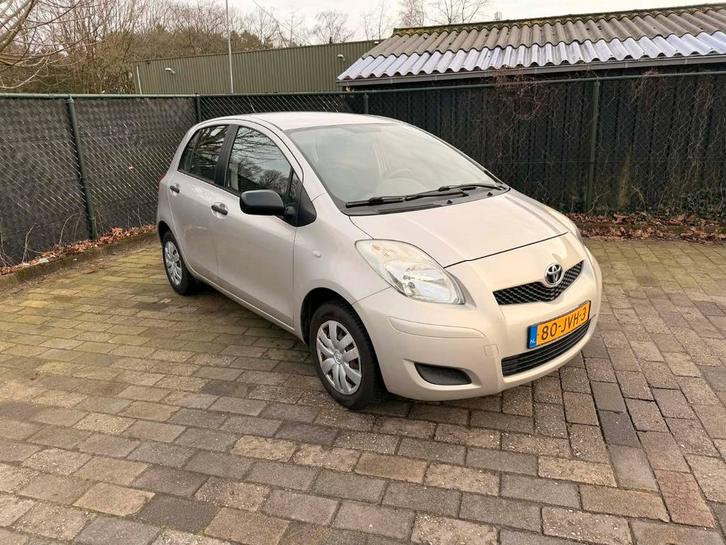 Toyota Yaris 1.0 12V Vvt-i 5DR Terra 2009 Beige, Auto's, Toyota, Bedrijf, Yaris, ABS, Airbags, Airconditioning, Boordcomputer