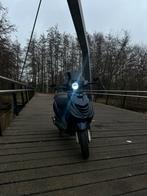 piaggio zip 80cc 4takt, Fietsen en Brommers, Scooters | Piaggio, Maximaal 45 km/u, Zip, Ophalen of Verzenden, Zo goed als nieuw
