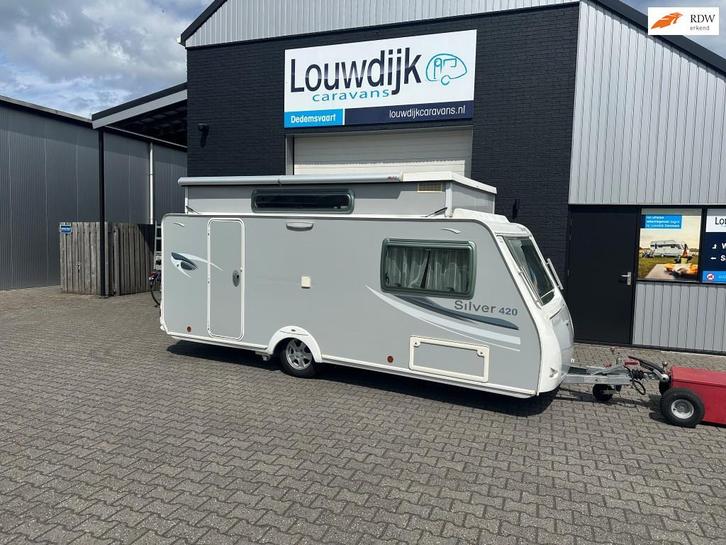 TRIGANO Silver 420 ’11 (Mover, Vastbed, Hefdak), Caravans en Kamperen, Caravans, Bedrijf, tot en met 4, 750 - 1000 kg, Treinzit