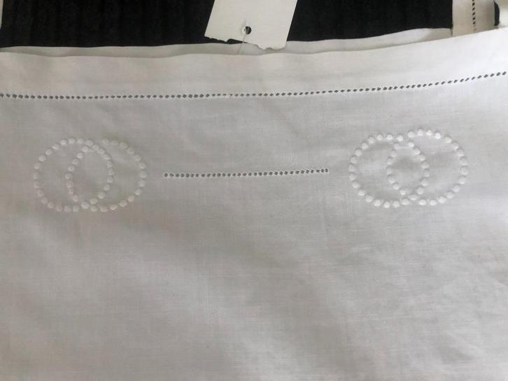 brocante topje - katoen - heel fijntjes - 34, Kleding | Dames, Tops, Zo goed als nieuw, Maat 34 (XS) of kleiner, Wit, Zonder mouw