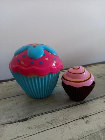 2 x leuke Cupcake surprise  beschikbaar voor biedingen