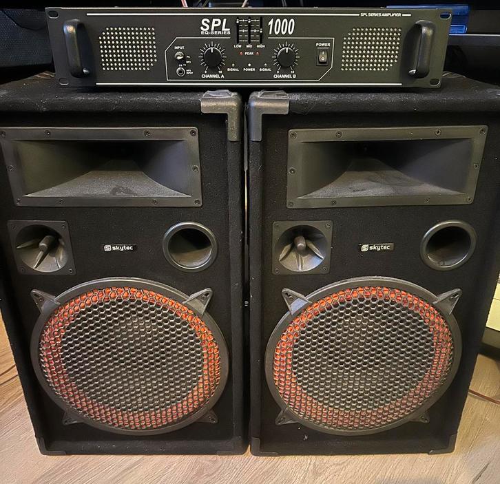 Skytec speakers + SPL 1000 versterker, Audio, Tv en Foto, Luidsprekers, Zo goed als nieuw, Front, Rear of Stereo speakers, 120 watt of meer