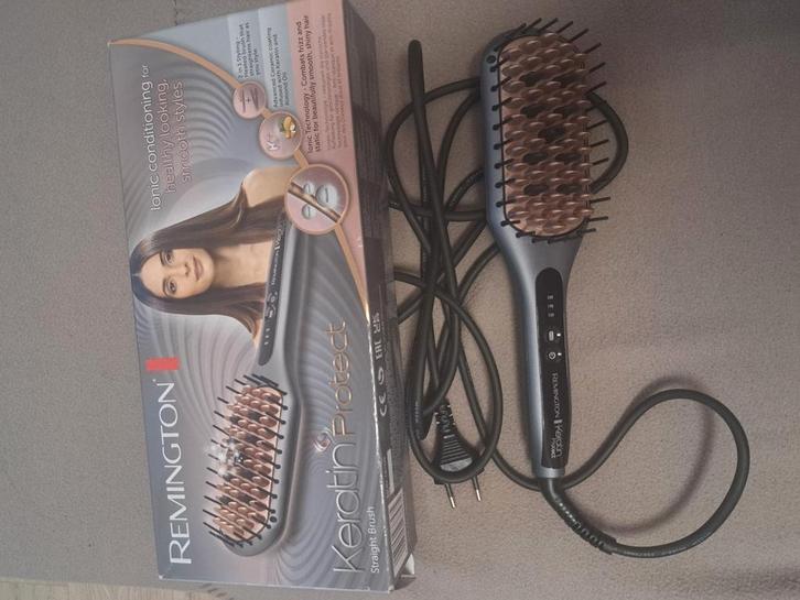 Remington keratin protect straight Brush CB7480, Sieraden, Tassen en Uiterlijk, Uiterlijk | Haarverzorging, Zo goed als nieuw