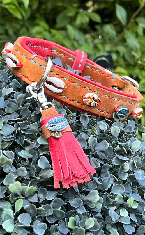 Leuke halsband cognac leer koraal nappa schelp deco 32-40 cm, Dieren en Toebehoren, Hondenhalsbanden en Penningen, Nieuw, Handgemaakt