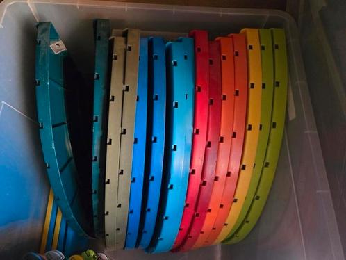 Ferplast plateau's in diverse kleuren voor in de kooi, Dieren en Toebehoren, Knaagdieren en Konijnen | Toebehoren, Zo goed als nieuw