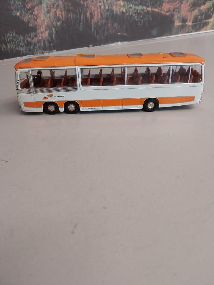 Te koop Autobus Bedford Val 3-as geheel metaal 1/50 Corgi, Hobby en Vrije tijd, Modelauto's | 1:50, Nieuw, Bus of Vrachtwagen