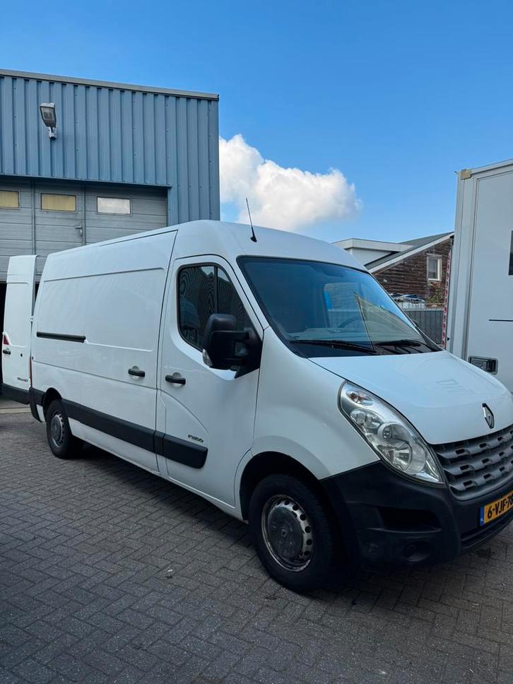 ✅ Renault Master 2.3 L2H2 2010 (defect), Auto's, Bestelauto's, Particulier, Centrale vergrendeling, Radio, Schuifdeur, Startonderbreker