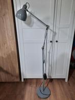 Keurig nette vloerlamp, 150 tot 200 cm, Zo goed als nieuw, Ophalen