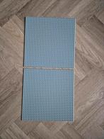 2 grijze lego bouwplaten grondplaten baseplates 32x32, Kinderen en Baby's, Speelgoed | Duplo en Lego, Ophalen of Verzenden, Zo goed als nieuw