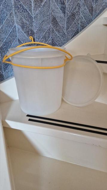 Tupperware wasemmer  beschikbaar voor biedingen