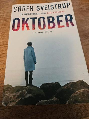 Oktober - Søren Sveistrup (Gelezen) beschikbaar voor biedingen