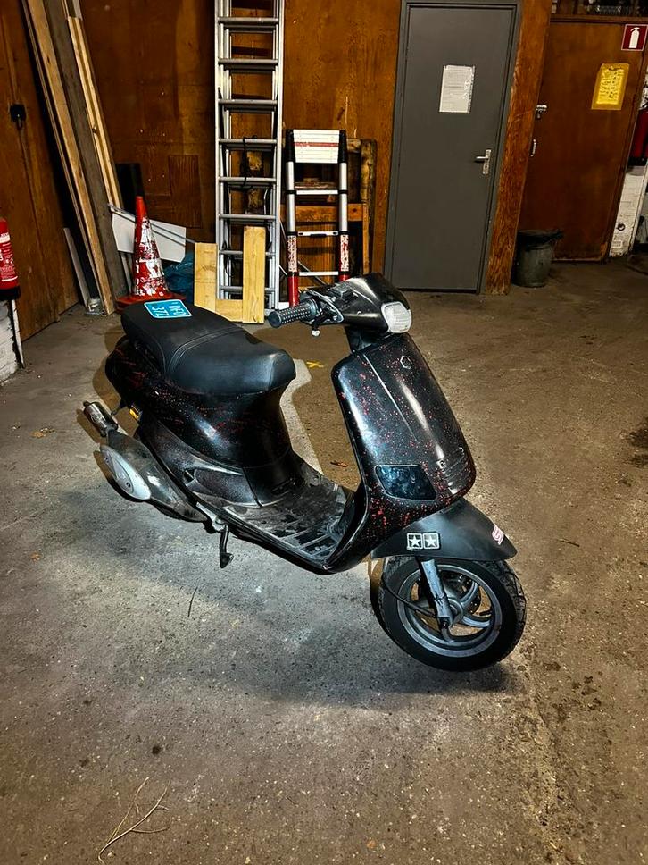 Piaggio scooter 70cc., Fietsen en Brommers, Scooters | Piaggio, Gebruikt, Overige modellen, Tweetakt, Ophalen