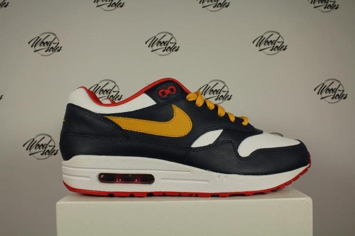 Nike Air Max 1 ID Blue White Red - 40,5, Kleding | Heren, Schoenen, Nieuw, Wit, Ophalen of Verzenden