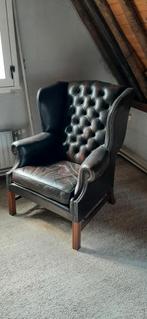 Prachtige donkerbruin lederen oorfauteuil, Ophalen, Gebruikt, Chesterfield, Hout