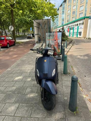 La souris sourini RS  beschikbaar voor biedingen