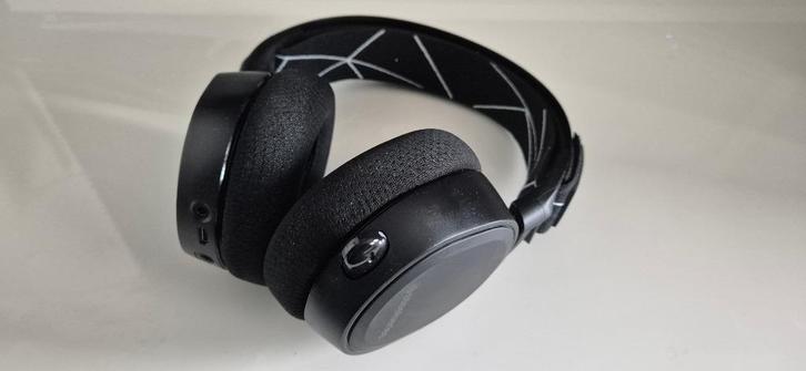 Steelseries Arctic 9 Headset, Computers en Software, Headsets, Zo goed als nieuw, Over-ear, Draadloos, Gaming headset, Inklapbare microfoon