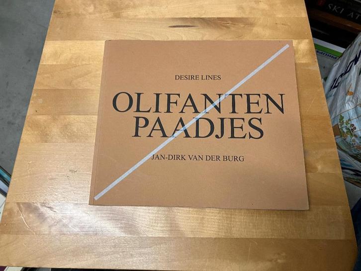 Jan-Dirk van den Burg Kessels olifantenpaadjes, Boeken, Kunst en Cultuur | Fotografie en Design, Zo goed als nieuw, Fotografen