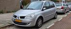 Renault Scénic 1.6 16V 82KW AUT E4 2009 Grijs, Auto's, Renault, Stof, 4 cilinders, 650 kg, Grijs