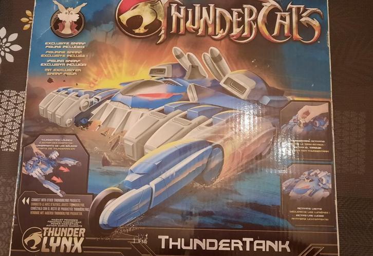 Bandai 2011 Thundercats Thunder Lynx Thunder Tank + Actiefig, Verzamelen, Poppetjes en Figuurtjes, Zo goed als nieuw, Ophalen of Verzenden