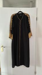 Super mooie bewerkte abaya Mt M, Ophalen of Verzenden, Zo goed als nieuw, Overige typen