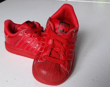 Rode ADIDAS Superstar sneakers maat 21 beschikbaar voor biedingen