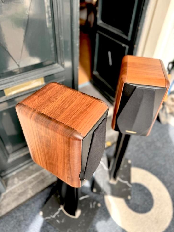 Sonus Faber minima amator II met stands, Audio, Tv en Foto, Luidsprekers, Zo goed als nieuw, Front, Rear of Stereo speakers, 60 tot 120 watt