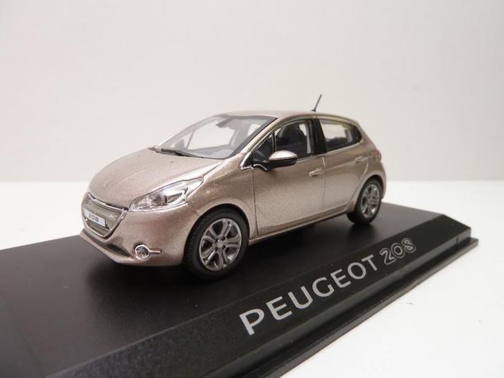 Peugeot 208  '' Norev '', Hobby en Vrije tijd, Modelauto's | 1:43, Zo goed als nieuw, Auto, Norev, Ophalen of Verzenden