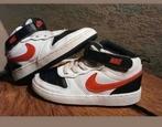 Nike Court Borough Mid 2 TDV Maat 26, Schoentjes, Jongetje of Meisje, Ophalen of Verzenden, Zo goed als nieuw