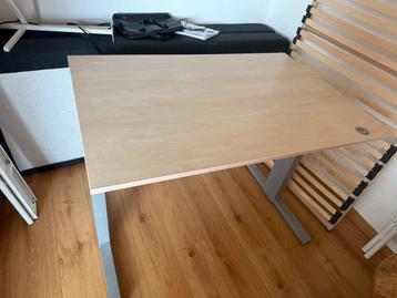 Elektrisch bureau 120х80 beschikbaar voor biedingen