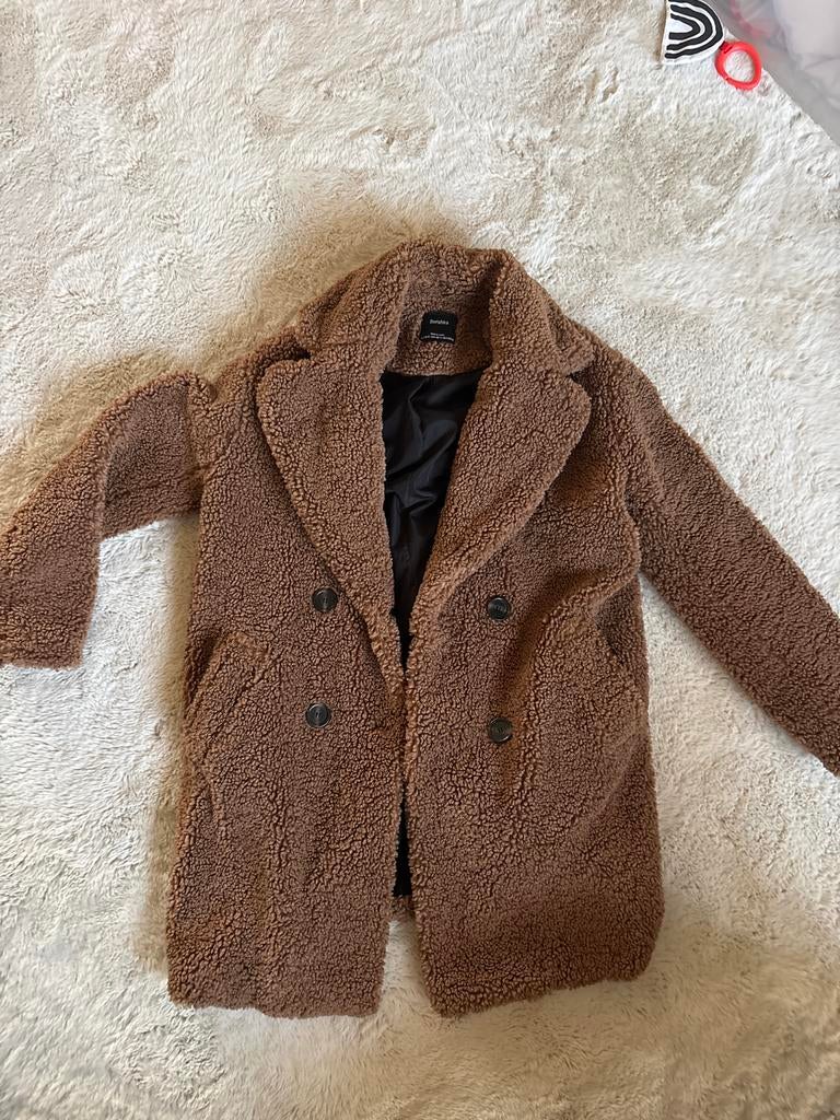 Bruine Bershka Teddy Jas - Maat XS/S, Ophalen of Verzenden, Zo goed als nieuw, Maat 36 (S), Bruin