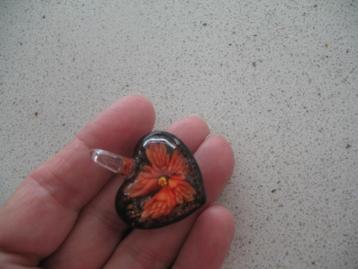 Murano Glazen Hart Hanger Zwart met Oranje/Rode Bloem beschikbaar voor biedingen