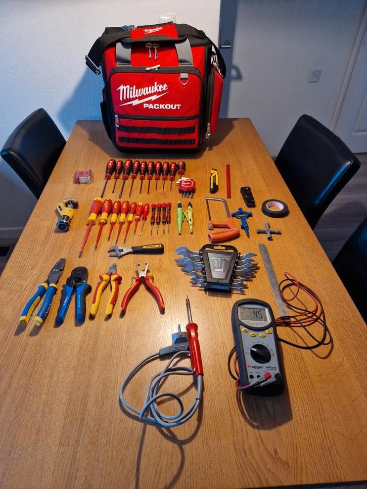 Milwaukee Packout Tech Bag  gevuld, Doe-het-zelf en Verbouw, Gereedschap | Handgereedschap, Gebruikt, Ophalen