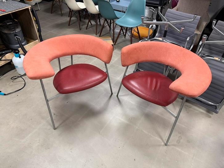 Set Leolux Divi Divi Design Stoel, Huis en Inrichting, Stoelen, Gebruikt, Twee, Leer, Metaal, Rood, Ophalen of Verzenden
