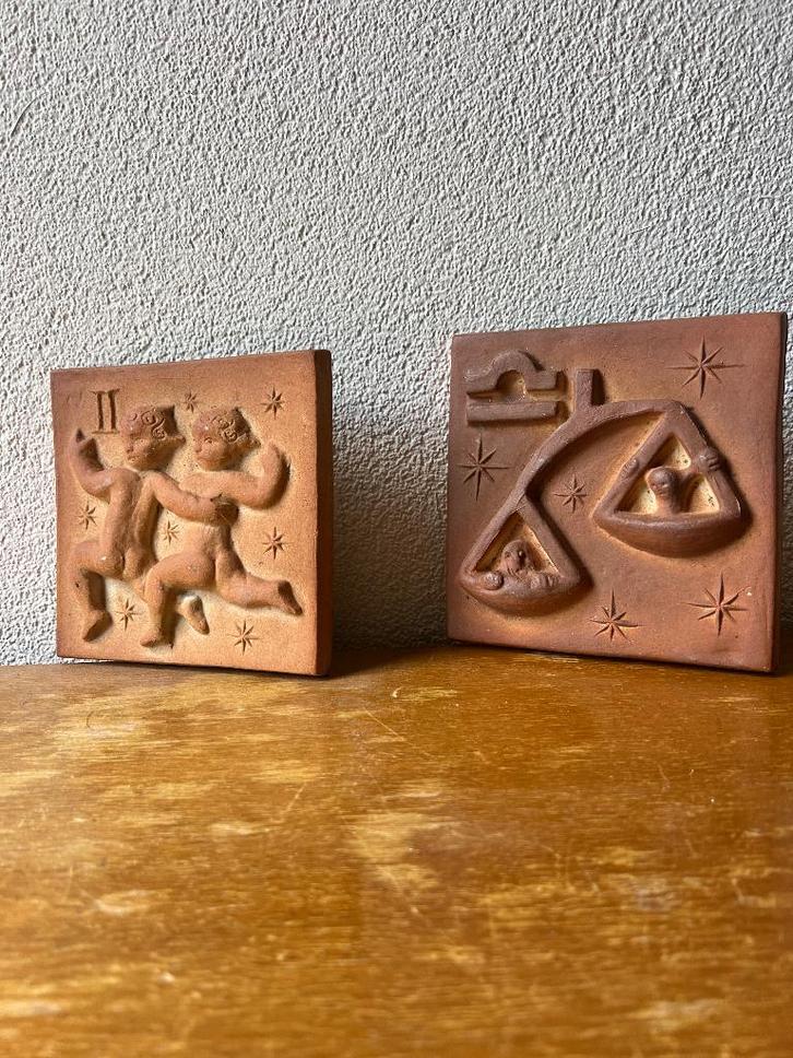 Sterrenbeeld tegels (Tweelingen&Weegschaal), Antiek en Kunst, Antiek | Wandborden en Tegels, Ophalen of Verzenden