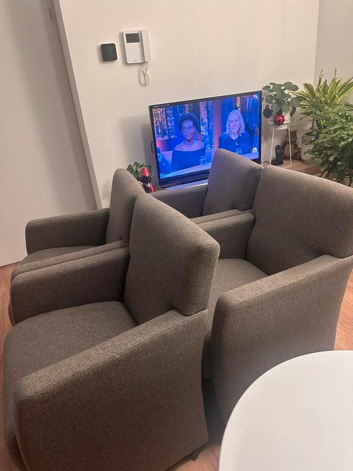 4 comfortabele grijze eetkamerstoelen – stoffen bekleding, Huis en Inrichting, Stoelen, Gebruikt, Vier, Stof, Grijs, Ophalen of Verzenden