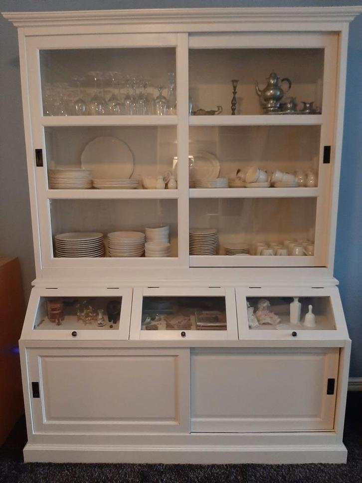 Mooie buffetkast, Huis en Inrichting, Kasten | Buffetkasten, Gebruikt, 200 cm of meer, 150 tot 200 cm, 25 tot 50 cm, Ophalen