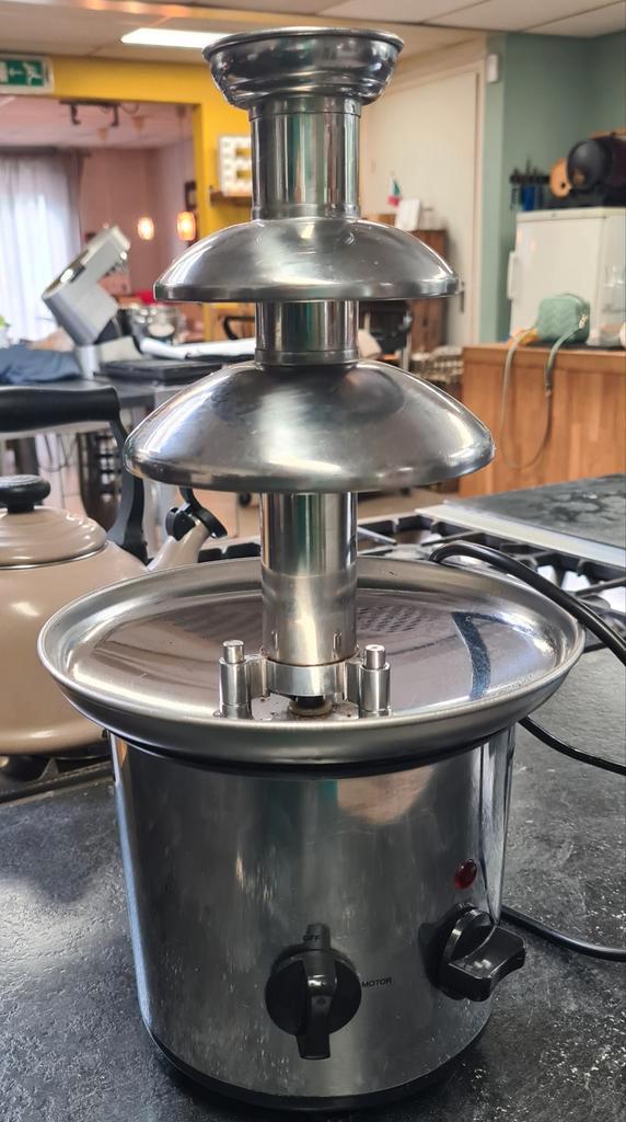 Chocoladefontein - Heerlijk voor feestjes!, Witgoed en Apparatuur, Fonduesets, Ophalen