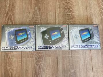 Gameboy Advance x3 beschikbaar voor biedingen