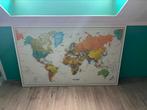 Pracht wereldkaart 1,56 mtr x 0,96 mtr, Ophalen, Zo goed als nieuw, Schilderij, 75 cm of meer