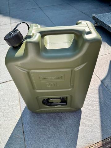 Nieuwe jerrycans TUV gekeurd. Brandstof 10 L kindersluiting beschikbaar voor biedingen