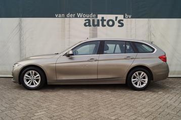 Bmw 3-serie Touring 318i Executive Automaat -LEER-PANO-LED-N beschikbaar voor biedingen